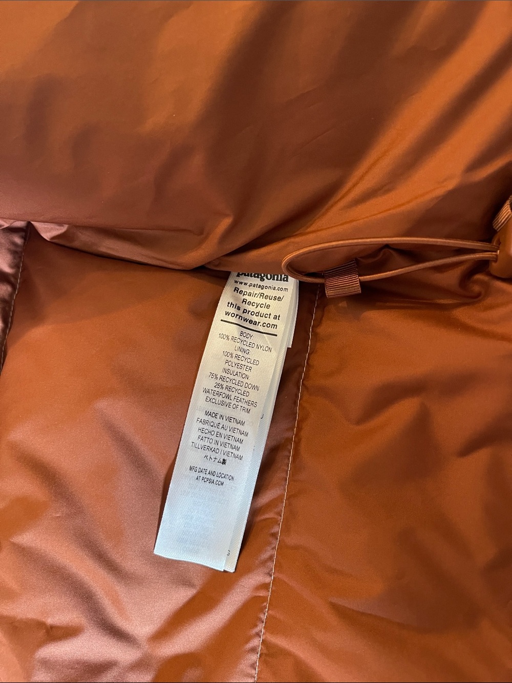 Patagonia Women’s Down Drift Jacket in Oar Tan - Picture 9 of 12